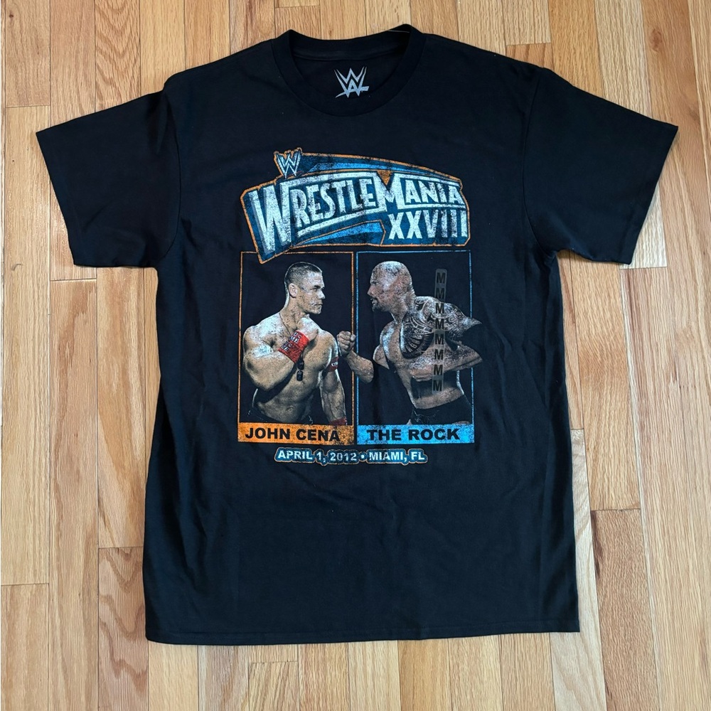 WWE 2012 WrestleMania John Cena The Rock Shirt Men’s Size M - Brand New